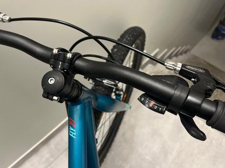 Bicykel superior fly 27, 28