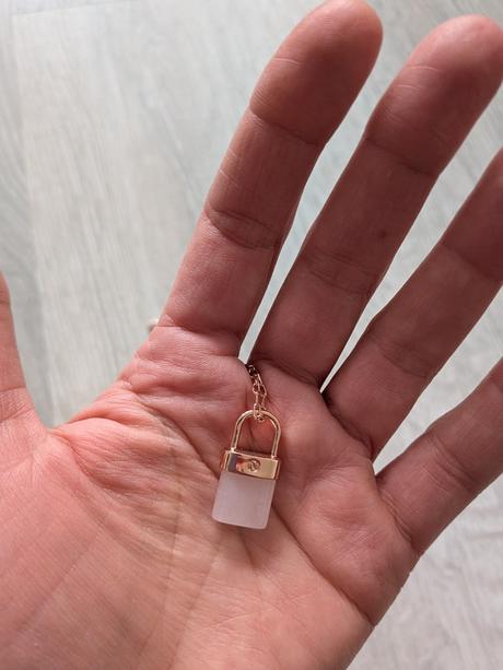 Náhrdelník s ruženínom, 