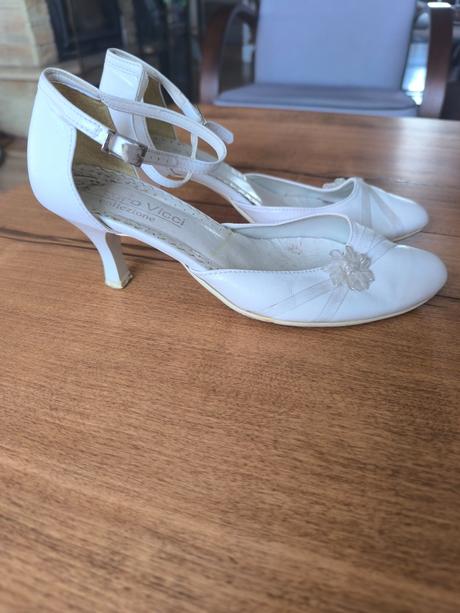 Svadobné topánky, 36