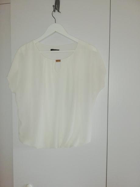 Biela lahucka blúzka dole s riadením, l