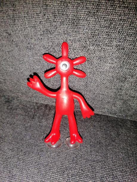 Postavička red scientist z hry rainbow frie, 