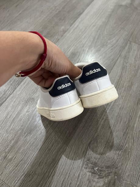 Adidas na lepky, adidas,23