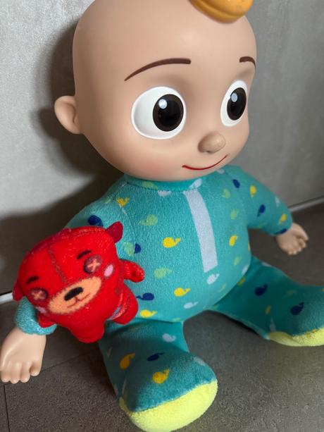 Cocomelon jj bábika, 