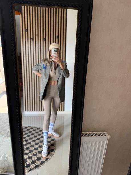 Čierne čižmičky, 38