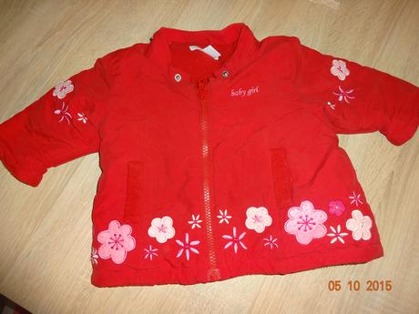 Cevená bundicka, h&m,62