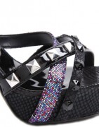 Nenosené extravagantné 40/41, 40