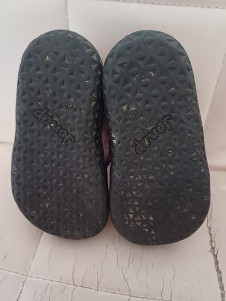 Barefoot jonap, jonap,22