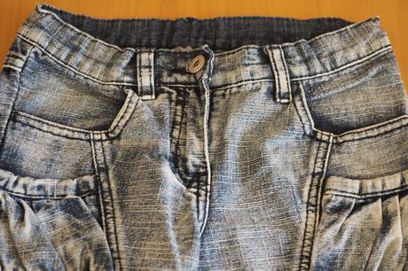 Dievčenské  rifľlové kraťasy pod kolená, 128