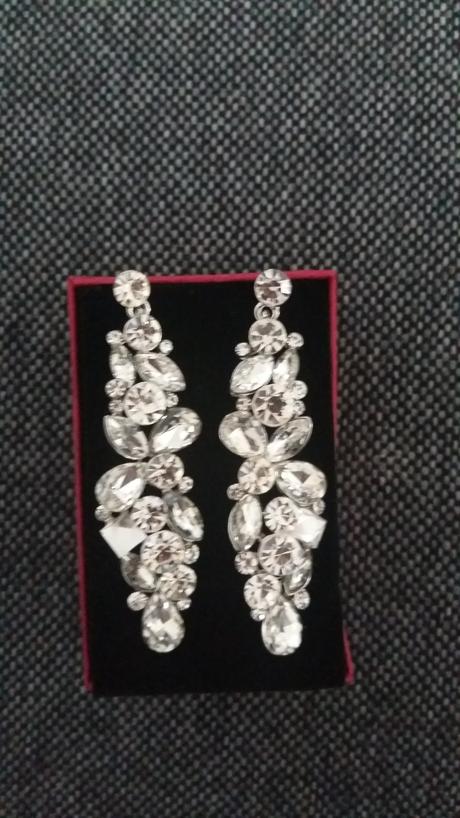 Náušnice kamienkové, 