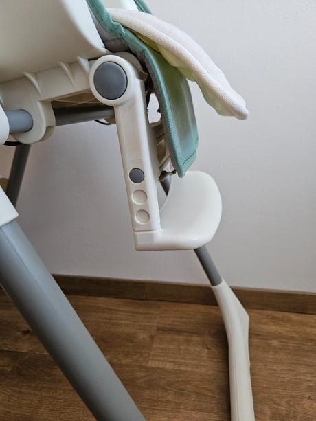 Polohovacia stolička na krmenie, zopa