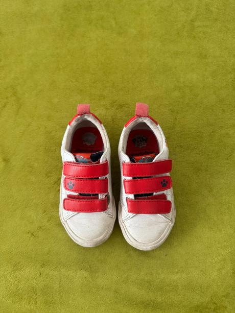 Detské tenisky, labková patrola, nepremokavé.24/25, 24