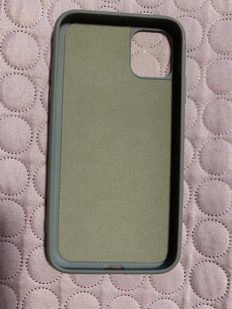Obal na iphone 11,