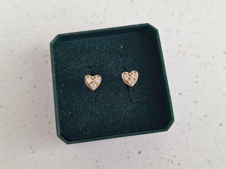 Zlaté náušnice srdiečka, 
