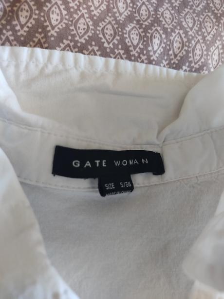 Biela kosela s, gate,s
