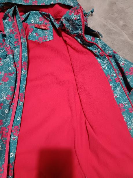 Nepremokavá bunda, 134