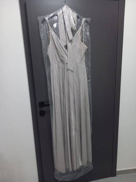 Spoločenské šaty, 38