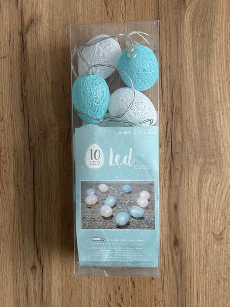 Veľkonočná svetelná reťaz,