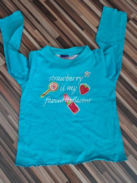 Predám tričko, lupilu,104