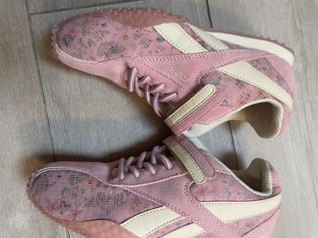 Krásne ľahké tenisky reebok, reebok,33