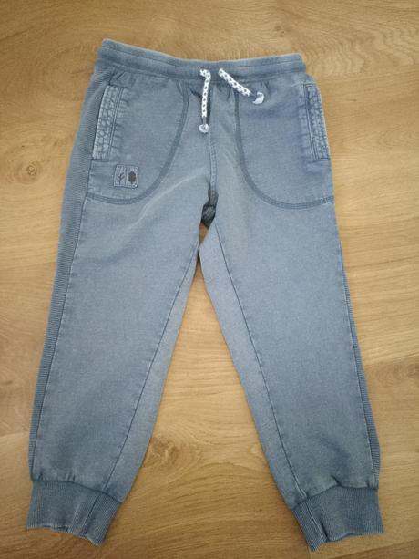 Tepláky, reserved,110