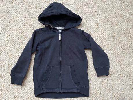 Mikinka reserved, reserved,92