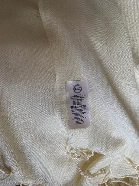 Siroko vyuzitelny svetlo zlty sal, 