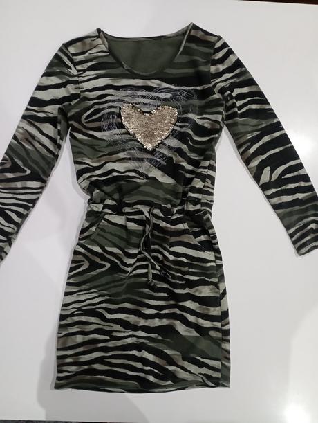 Úpletové šaty, 140