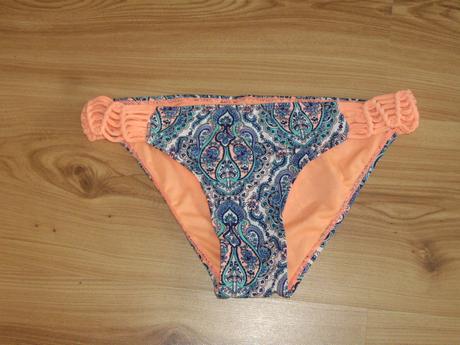 Plavkové nohavičky, 38