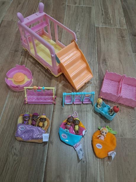 Autobus skolotočmi baby born, 