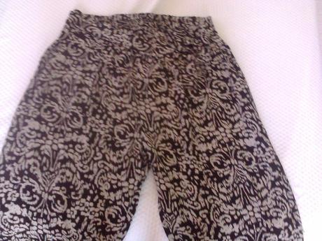 Kvalitné letné nohavice, s