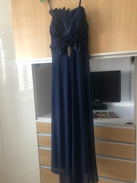 Spoločenské šaty., l / m