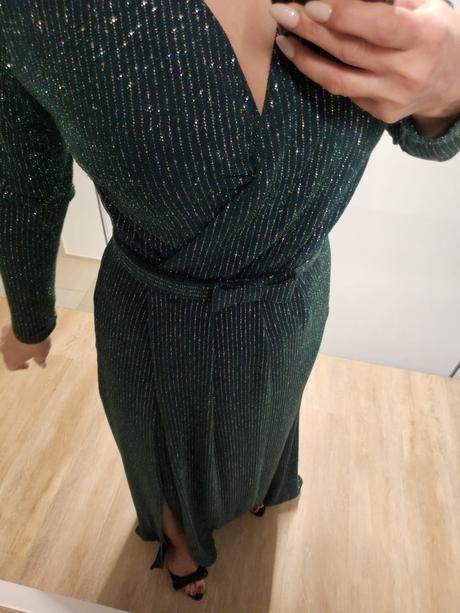 Krásné šaty  slávnostné  č.m raz oblečené shocksho, m