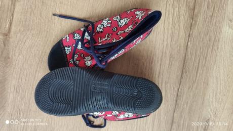 Dievcenske prezuvky, velkost 30,cervene, 30