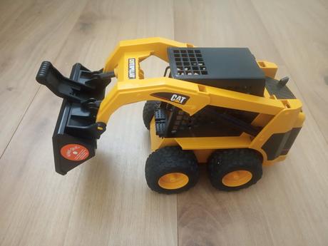 Buldozér caterpillar,