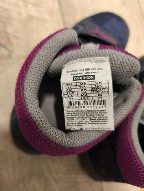 Turistické topánky, 31