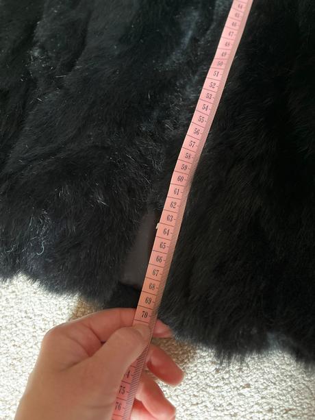 Cierna vesta z pravej kozusiny, m