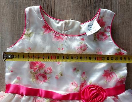 Spoločenské kvetinové šaty, 92