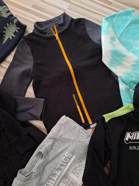 Mikiny veľ.122-128 7ks, 122–134