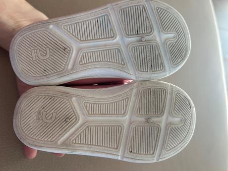 Nadherne topanocky, 22