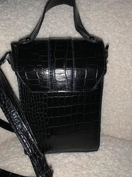 Kožená crossbody kabelka,