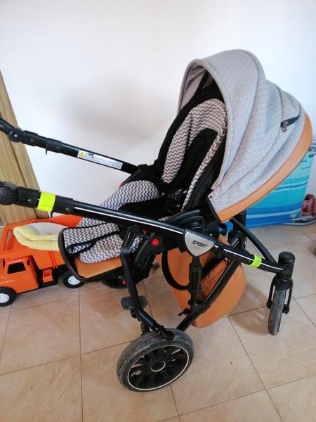 Pekný deň. Prosím vás, dá sa dať opierka na športovéj časti kočíka Anex Šport  do úplného ľahu?