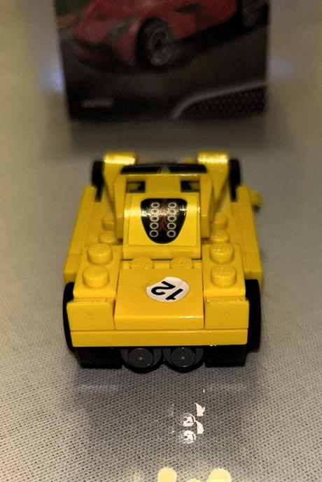 Lego shell ferrari s naťahovacím motorom - 2 kusy, 