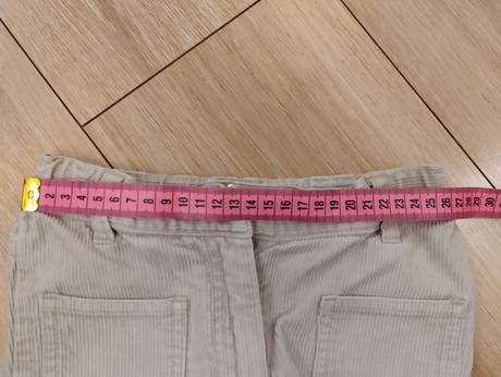 Menčestrové nohavice, 104