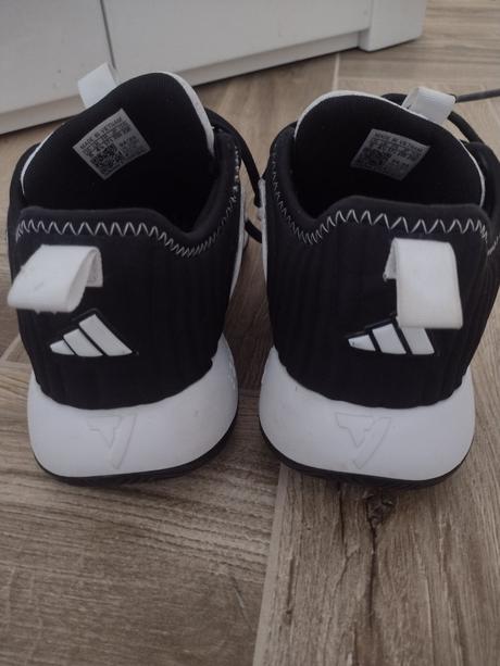 Tenisky adidas, adidas,37