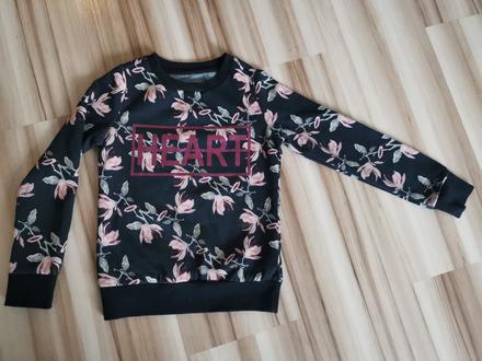 Kvetovaná mikina, 116