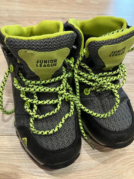 Turisticke topanky, nepremokave, 30