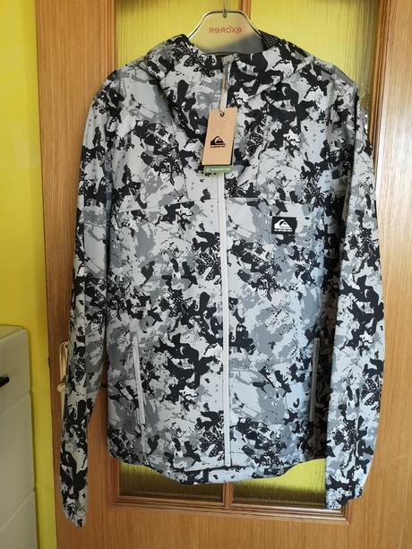 Quiksilver nepremokavá bunda veľkosť s, quiksilver,s