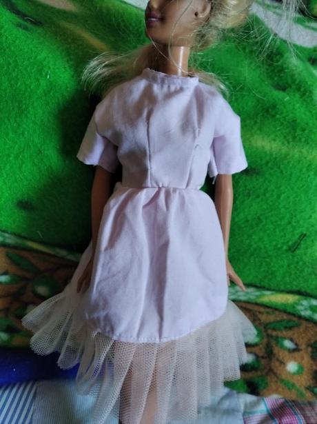Šaty pre barbie,