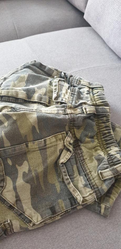 Zateplené maskáčové nohavice č.92-98, 98