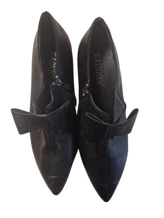 Dámske topánky na opätku, 40